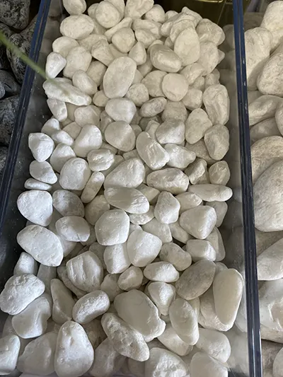 White bagged pebbles 20mm White bagged pebbles 20mm